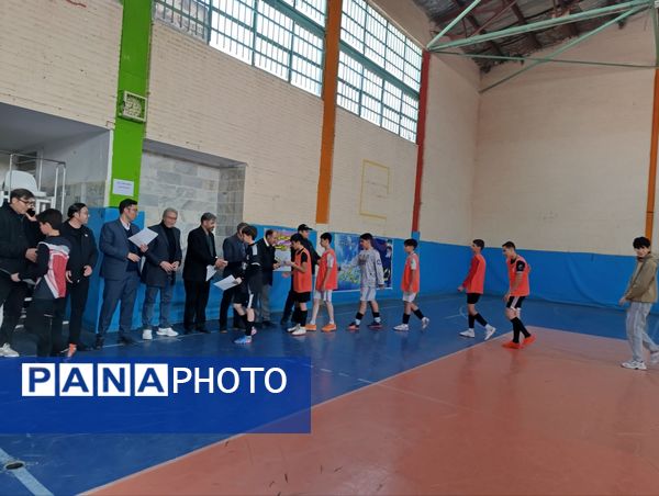 افتتاحیه مسابقات جام اقتدار فوتسال در سالن ۱۳ آبان شهرستان شیروان 