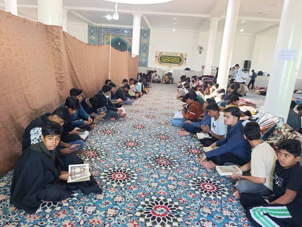 مراسم اعتکاف دانش‌آموزی در مسجد نور سندرک