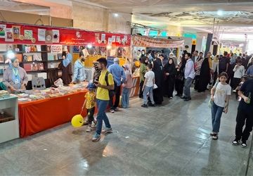 اشتیاق کودکان و نوجوانان به کتاب در نمایشگاه کتاب