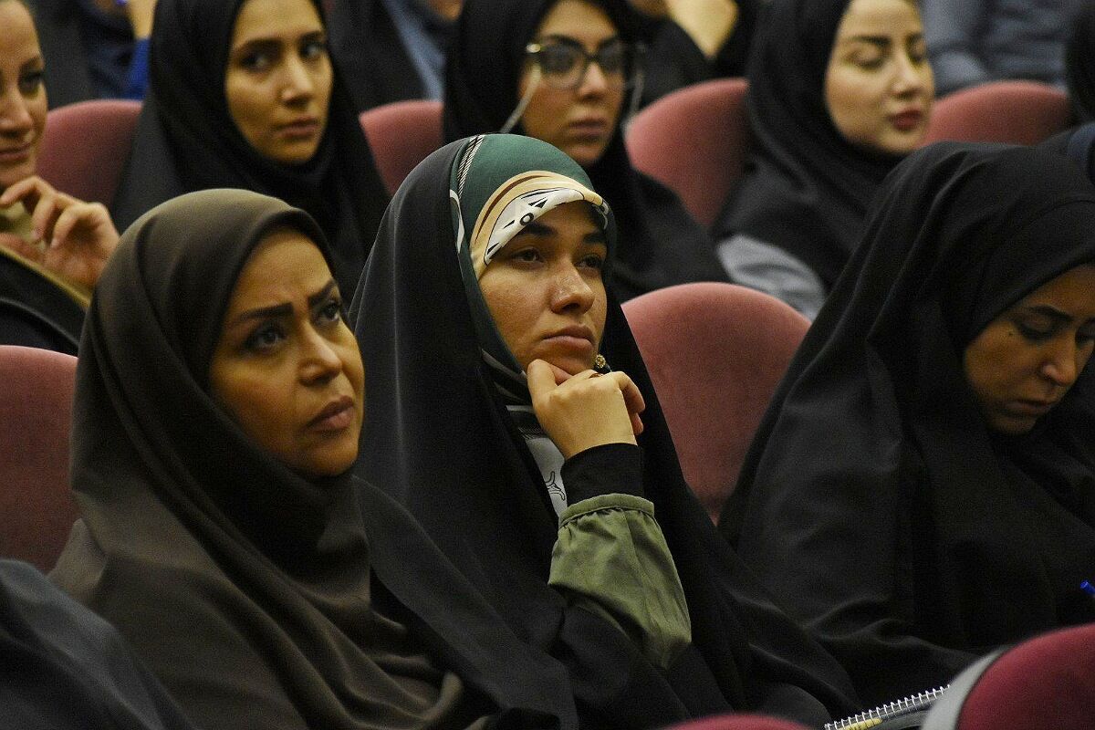 برگزاری دوره‌های توانمندسازی معلمان و مدیران شهرستان پردیس به مناسبت هفته دولت