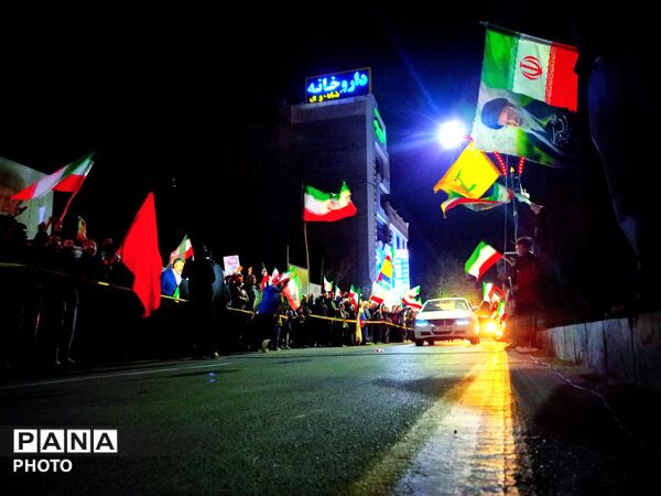 بیست و نهمین شب از اتحاد مقدس مردم کاشمر در کف خیابان 