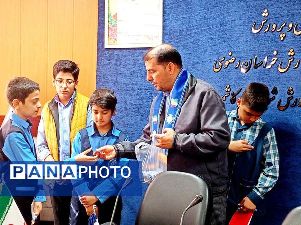 نشست خبرنگاران پانای کاشمر‌‌ با معاون پرورشی و تربیت‌بدنی و رابط پانای کاشمر