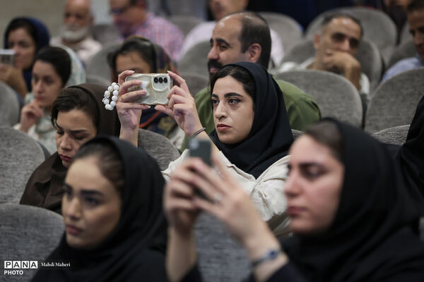 آیین رونمایی  و معرفی از نقشه های گردشگری مترو