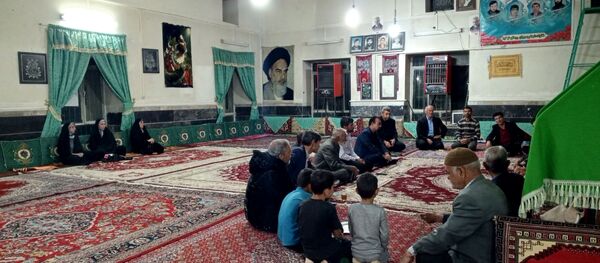 نشست مسئولان و هیات امنای مسجد صاحب الزمان (عج) روستای گزکوه 