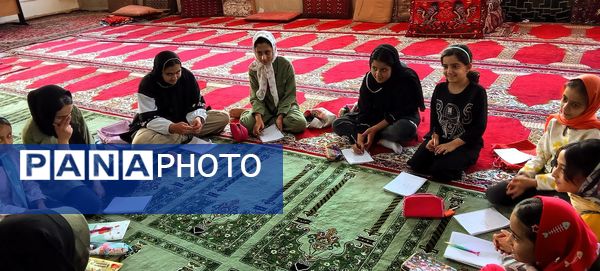 «خوش‌ خط‌ شو» انگیزه‌ای‌ برای رشد خلاقیت دانش‌آموزان‌