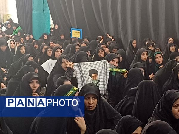 ویژه برنامه رهروان زینبی در آستان مقدس حضرت سیدان‌الکریمان 