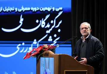 دولت آماده شنیدن مشکلات مردم است/ ‌‌با محبت و دلسوزی، جوانان منحرف‌شده را هدایت کنیم، ‌طرد نکنیم
