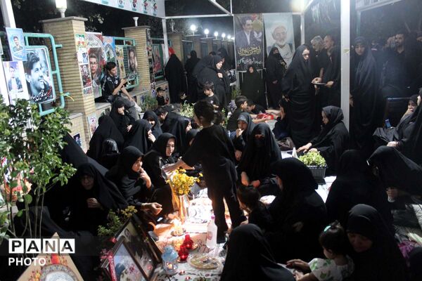هم‌نوایی خانواده‌های شهدا با کاروان اسرای کربلا