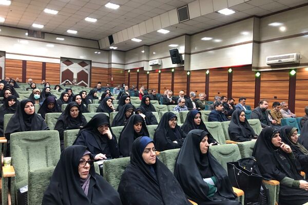 برگزاری جلسه مدیران با حضور فعال مسئولان آموزش و پرورش و اداره کل شهرستانهای تهران در ناحیه دو شهرری
