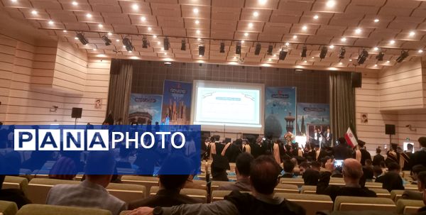 آیین نکوداشت دانش‌آموختگان بین‌المللی دانشگاه‌های ایران در دانشگاه شیراز