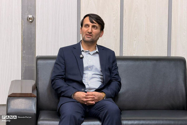 بازدید علی فرهادی سخنگوی وزارت آموزش و پرورش از خبرگزاری پانا