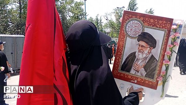 میعادگاه وداع تهران در سوگ خورشید 