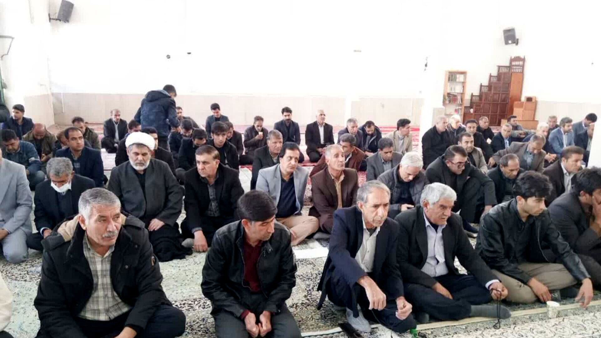 مراسم یادبود 2 فرهنگی فقید کوهنانی در مصلای مسجدالنبی