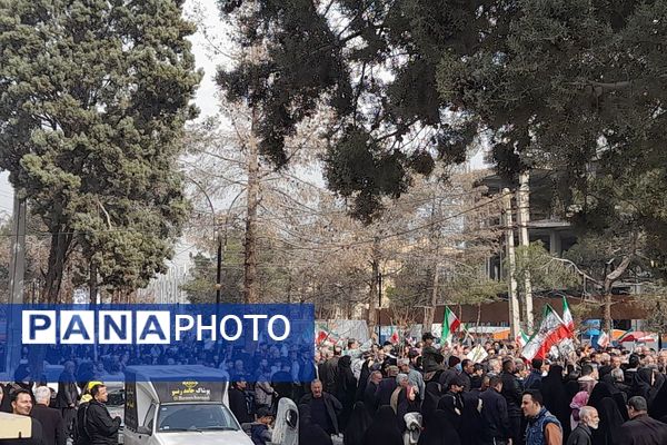 22بهمن در اسلامشهر؛ حماسه‌ای از جنس حضور