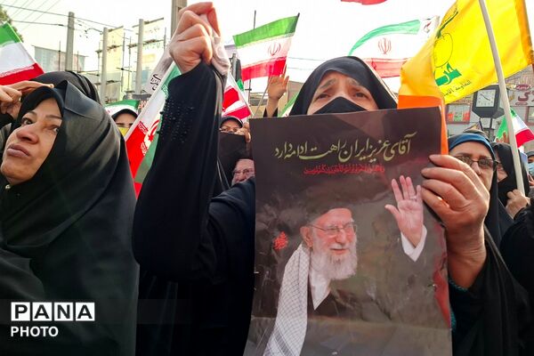 بیعت مردم قرچک با سومین رهبر نظام مقدس جمهوری اسلامی ایران