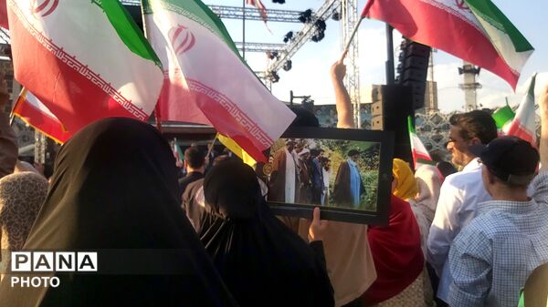 قلب هایی مملو از عشق به ولایت در تهران