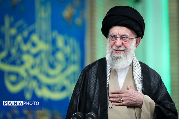 تقریظ رهبر انقلاب بر ۳ کتاب منتشر شد