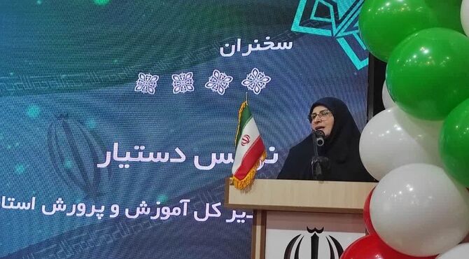 طنین زنگ انقلاب در مدرسه شاهد دختران  ناحیه 2 رشت