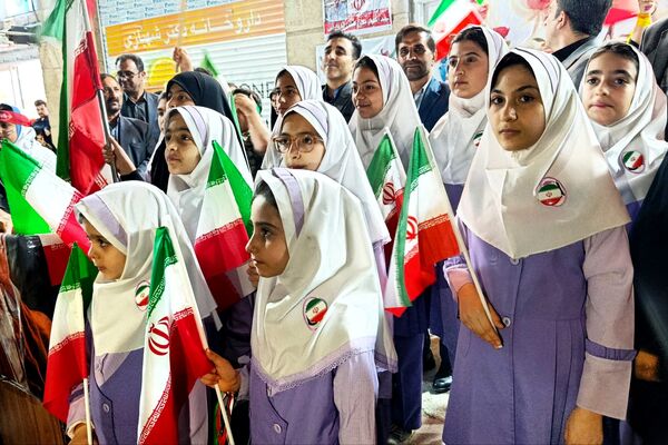 موکب آموزش و پرورش ناحیه یک کرمانشاه، نقطه عطف راهپیمایی شبانه شد