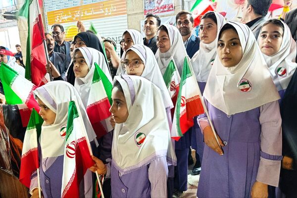 موکب آموزش و پرورش ناحیه یک کرمانشاه، نقطه عطف راهپیمایی شبانه شد