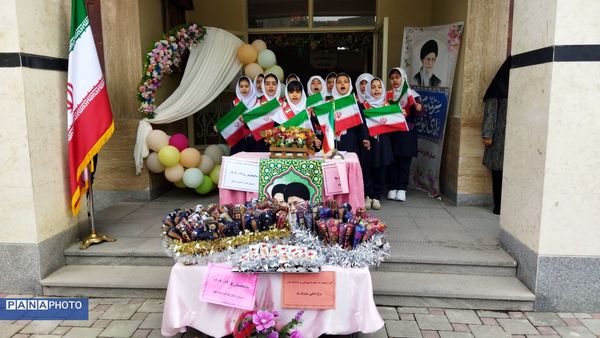 طلوع «شکوفه‌های مقاومت» در مدرسه خیرساز اسکو