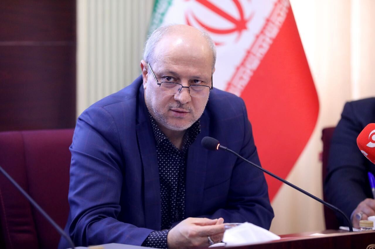 مناف هاشمی: توجه به کشتی، معنای آن غفلت از دیگر رشته‌های ورزشی نیست
