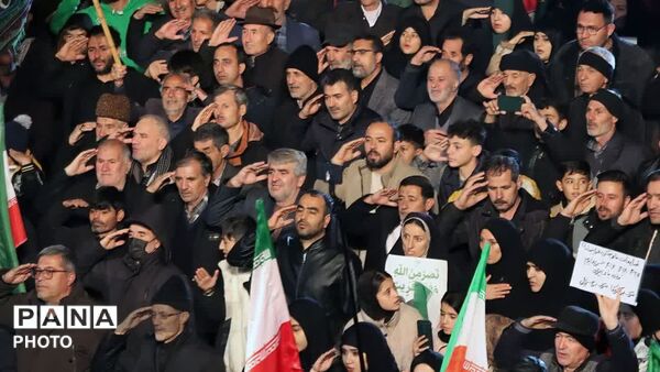 تجمع مشکین‌دشتی‌های شهیدپرور در پی دفاع از ایران 