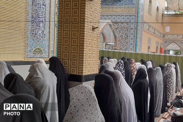 مصلی شهر میزبان اجتماع پرشور نمازگزاران شهرستان ورامین