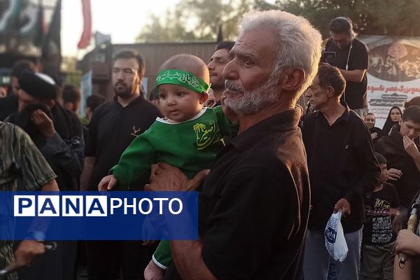 حضور پرشور کودکان و نوجوانان ورامینی در مراسم عزاداری روز عاشورا