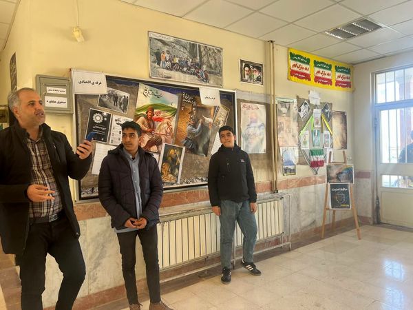 افتتاحیه نمایشگاه مدرسه انقلاب هنرستان فارابی