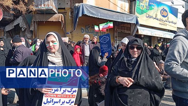 حضور پر شور مردم ساوه در یوم الله ۲۲ بهمن