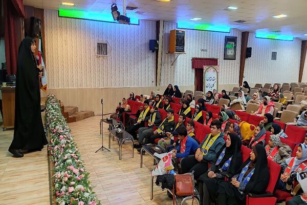 کلاس آموزشی خبرنگاری در کانون مهر تابان نیشابور