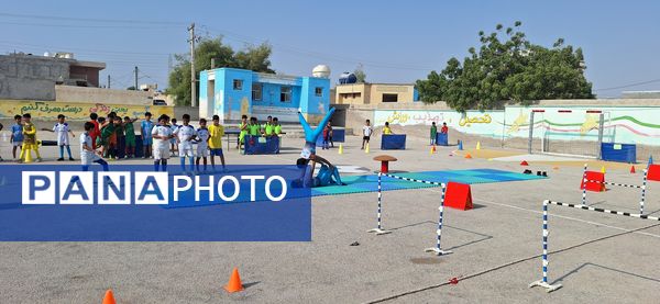 آیین آغازین فعالیت‌های ورزشی مدارس استان هرمزگان