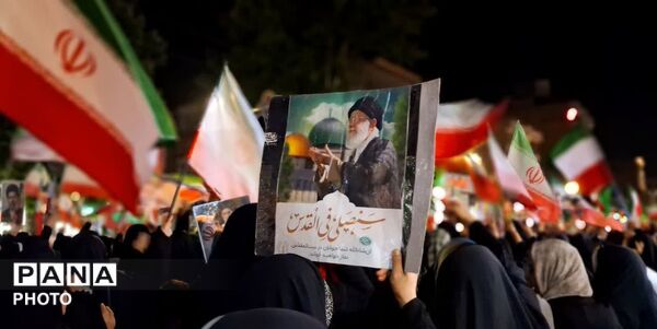  قدرت خداوند برتر از همه قدرت‌هاست
