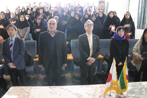 نشست هم‌اندیشی معلمان ژاپنی و یزدی