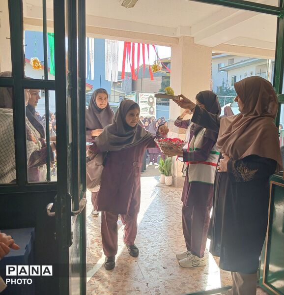  اولین روز مهر در مدرسه دخترانه پروین اعتصامی