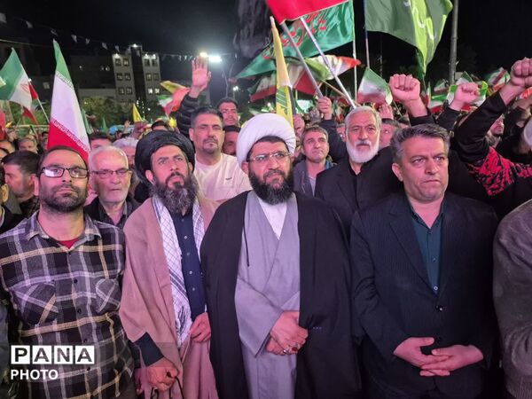 فرهنگیان و دانش آموزانی که در هر شرایطی حماسی می آفریند 
