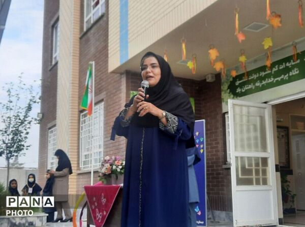 گرامیداشت هفته بهداشت روان در مدرسه فرهنگ فرازمند 