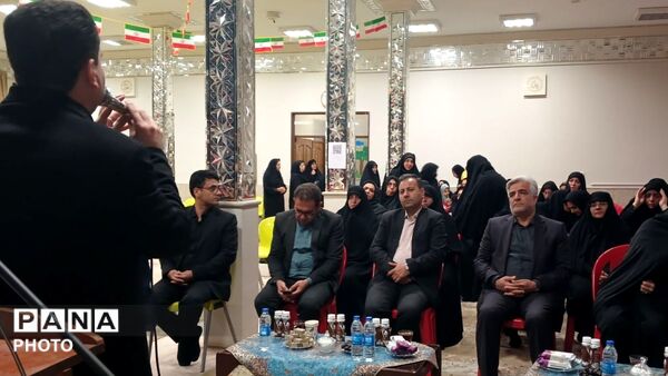 مراسم بزرگداشت چهلمین روز شهادت امام شهید امت و شهدای دبستان میناب 