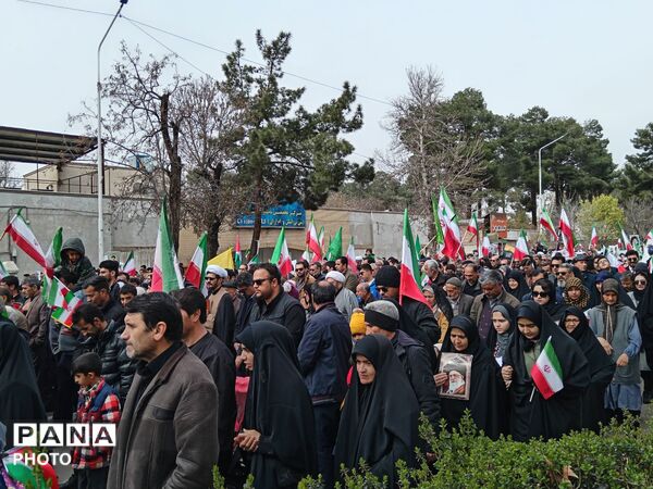 حضور پرشور مردم انقلابی شهرستان نیشابور در نماز جمعه روز جهانی قدس 
