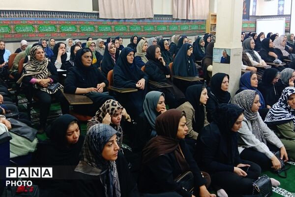 جلسه مشاوره خانواده ویژه اولیاء در هنرستان مجتمع فنی تهران بهارستان دو