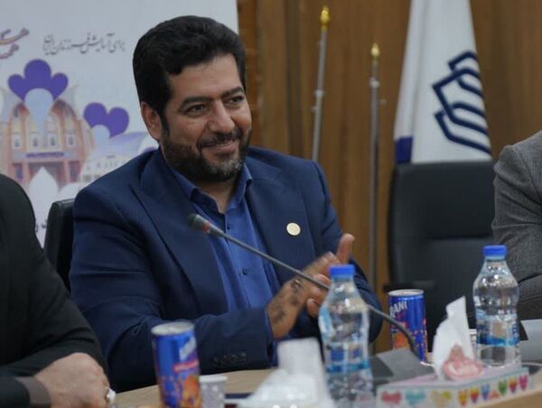 نشست خبری مدیرکل نوسازی مدارس استان اصفهان با دانش آموز خبرنگاران پانا