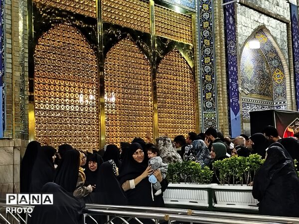 مراسم یادبود شهدا و دهه کرامت در حرم مطهر رضوی 