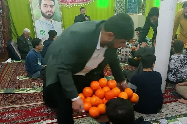 حضور دانش‌آموزان معتکف ناحیه دو شهرری در جلسات بصیرتی