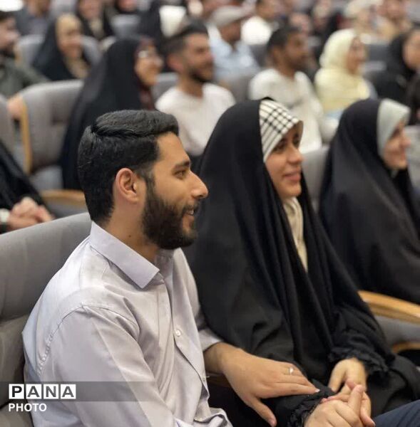 همایش تاب‌آوری زوجین جوان در زندگی مشترک در تالار شهر مشهد مقدس