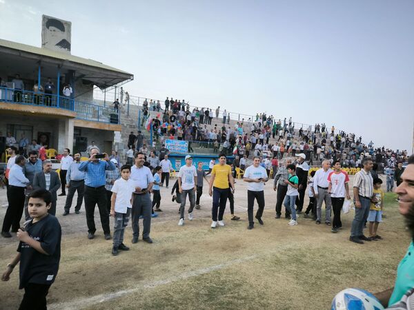 دیدار دوستانه پیشکسوتان تیم‌های ملی پرسپولیس و استقلال تهران با پیشکسوتان فوتبال گناباد و بجستان