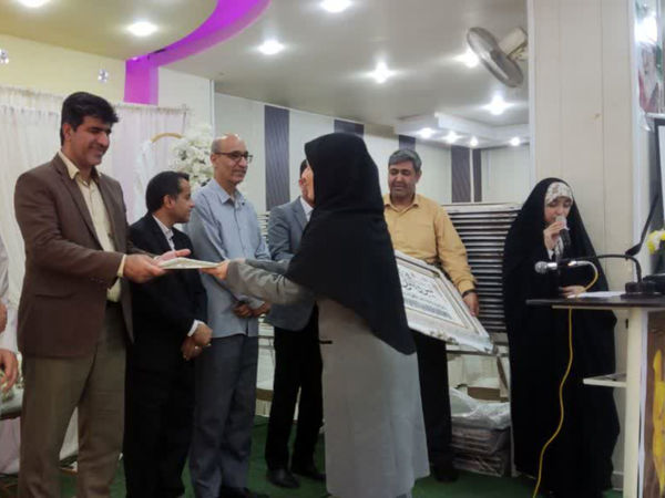 جشن تجلیل ازمقام والای معلم در بندرخمیر