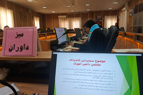 انتخابات مجلس دانش‌آموزی دختران در ناحیه ۴ شیراز