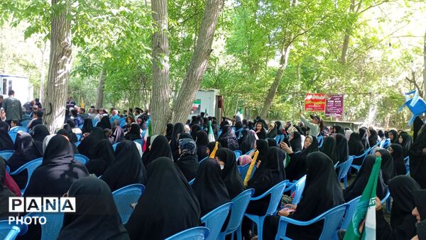 پیادروی خانوادگی در روستای مارکده سامان