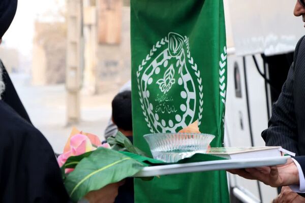 اعزام دانش‌آموزان دختر یزدی به سفر معنوی حج عمره